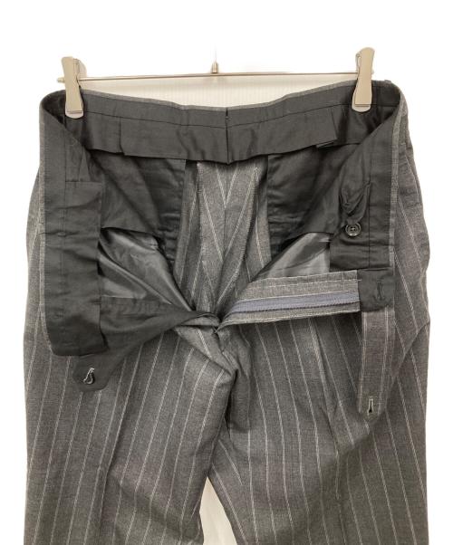 De Petrillo（デペトリロ）De Petrillo (デペトリロ) スーツ グレー サイズ:48の古着・服飾アイテム
