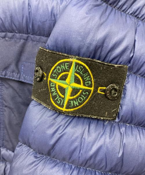 STONE ISLAND（ストーンアイランド）STONE ISLAND (ストーンアイランド) ガーメントダイ マイクロヤーンダウンジャケット ブルー サイズ:Mの古着・服飾アイテム