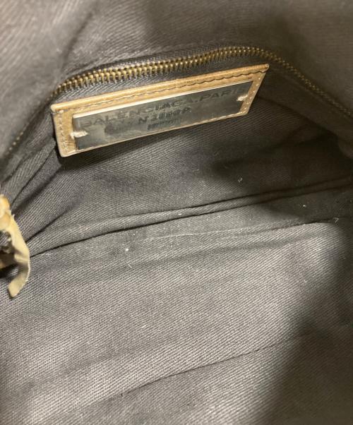BALENCIAGA（バレンシアガ）BALENCIAGA (バレンシアガ) 2WAYバッグ カーキの古着・服飾アイテム