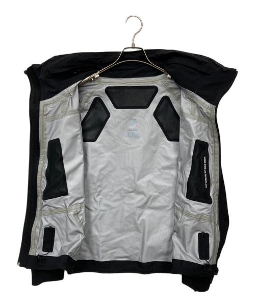 DESCENTE（デサント）DESCENTE (デサント) パラフードジャケット ブラック サイズ:Mの古着・服飾アイテム