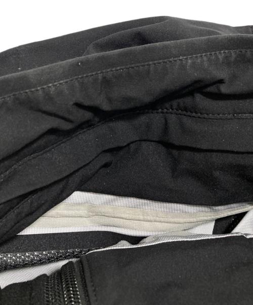 DESCENTE（デサント）DESCENTE (デサント) パラフードジャケット ブラック サイズ:Mの古着・服飾アイテム