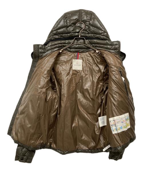 MONCLER（モンクレール）MONCLER (モンクレール) BERRIAT GIUBBOTTO ダウンジャケット カーキ サイズ:1の古着・服飾アイテム