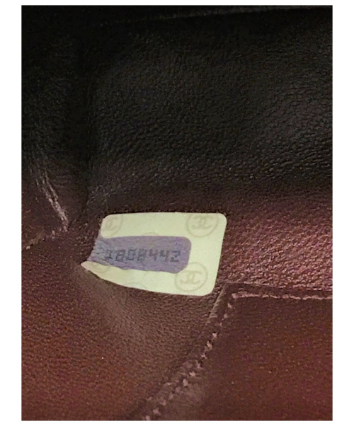 CHANEL（シャネル）CHANEL (シャネル) ココマークラムスキンチェーンショルダーバッグ ネイビー ココマーク　ラムスキン　マトラッセ フラップ　1808442の古着・服飾アイテム