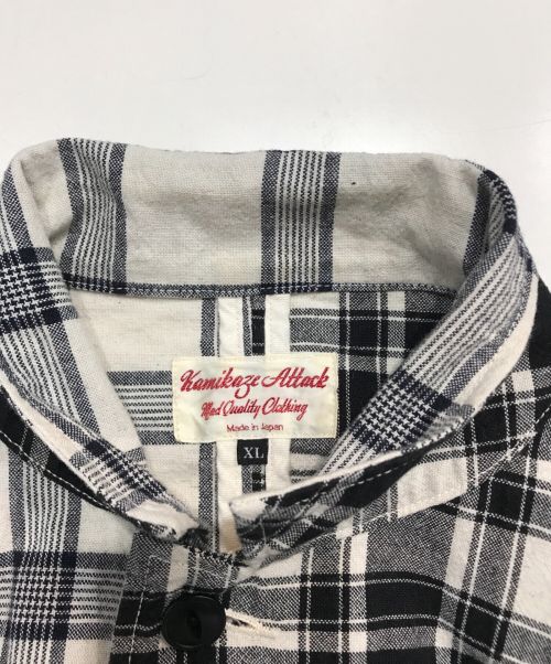 kamikazeattack（カミカゼアタック）kamikazeattack (カミカゼアタック) チェックジャケット ホワイト×ブラック サイズ:XLの古着・服飾アイテム