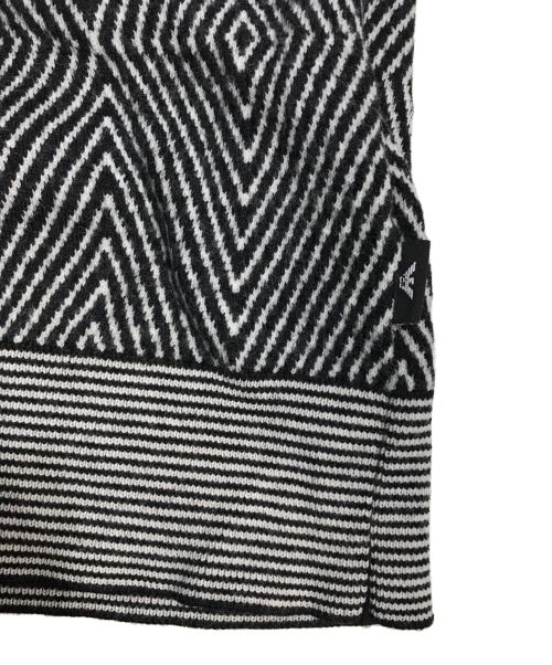 EMPORIO ARMANI（エンポリオアルマーニ）EMPORIO ARMANI (エンポリオアルマーニ) ニットパーカー ホワイト×ブラック サイズ:XXLの古着・服飾アイテム