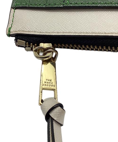 MARC JACOBS（マークジェイコブス）MARC JACOBS (マークジェイコブス) ザ スナップショット トップ ジップ マルチ ウォレットの古着・服飾アイテム