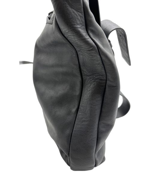 Salvatore Ferragamo（サルヴァトーレ フェラガモ）Salvatore Ferragamo (サルヴァトーレ フェラガモ) レザーショルダーバッグ ブラックの古着・服飾アイテム