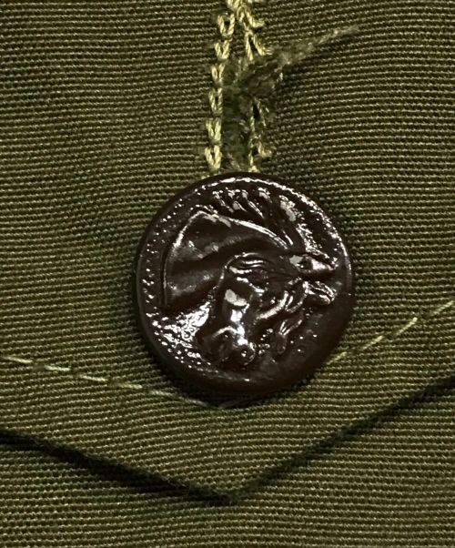 PHENIX（フェニックス）PHENIX (フェニックス) 動物ボタン フレンチワークハンティングジャケット カーキ サイズ:不明の古着・服飾アイテム