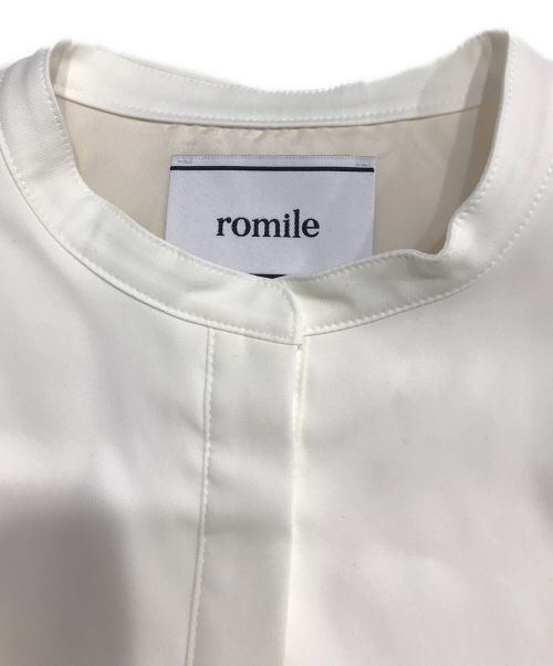 romile（ロミール）romile (ロミール) ayuyunyun STAND COLLAR GATHER ONE-PIECE ホワイト サイズ:FREEの古着・服飾アイテム
