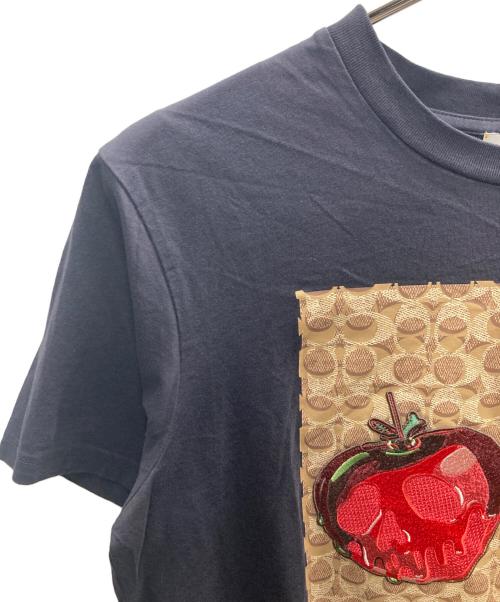 COACH（コーチ）COACH (コーチ) Disney (ディズニー) プリントTシャツ ブラック サイズ:Mの古着・服飾アイテム