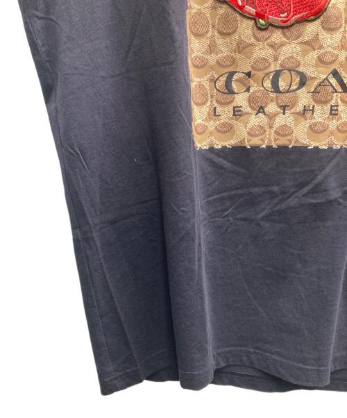 COACH（コーチ）COACH (コーチ) Disney (ディズニー) プリントTシャツ ブラック サイズ:Mの古着・服飾アイテム