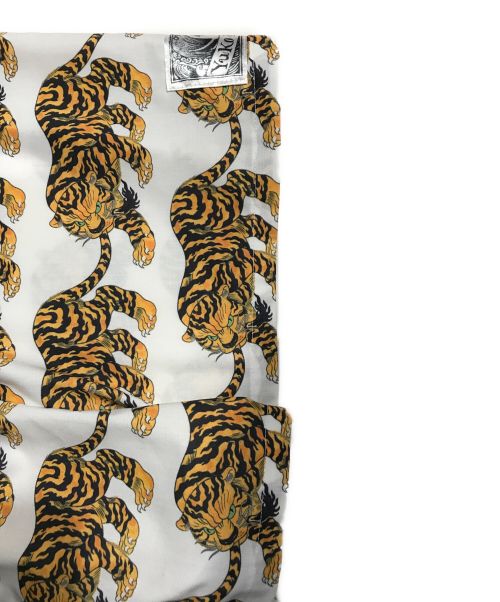 Yuko Higuchi（ユウコ ヒグチ）Yuko Higuchi (ユウコ ヒグチ) 寅ンクス イエロー×ホワイト サイズ:FREEの古着・服飾アイテム