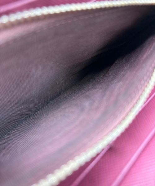 PRADA（プラダ）PRADA (プラダ) ラウンドファスナーリボン長財布 ピンクの古着・服飾アイテム