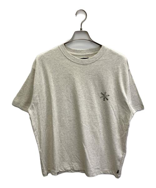 Snow peak（スノーピーク）snow peak (スノーピーク) JOURNAL STANDARD relume (ジャーナルスタンダード レリューム) Camp Fire プリントTシャツ グレー サイズ:Lの古着・服飾アイテム