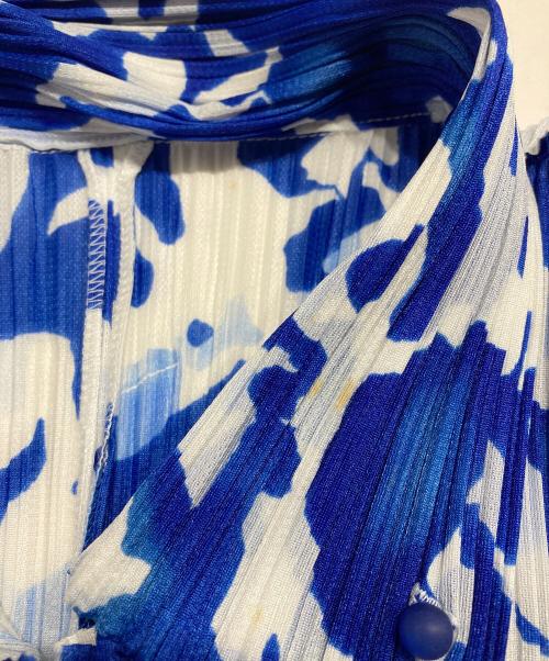 PLEATS PLEASE（プリーツプリーズ）PLEATS PLEASE (プリーツプリーズ) 半袖プリーツシャツ ブルー×ホワイト サイズ:Lの古着・服飾アイテム