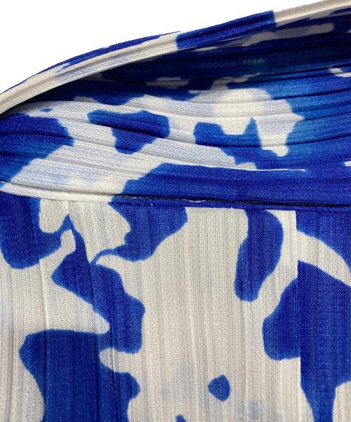 PLEATS PLEASE（プリーツプリーズ）PLEATS PLEASE (プリーツプリーズ) 半袖プリーツシャツ ブルー×ホワイト サイズ:Lの古着・服飾アイテム