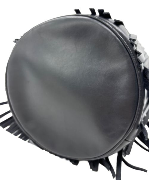 J&M DAVIDSON（ジェイ＆エム デヴィッドソン）J&M DAVIDSON (ジェイ＆エム デヴィッドソン) フリンジ カーニバル巾着バッグ ネイビーの古着・服飾アイテム