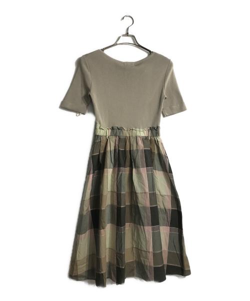 BLUE LABEL CRESTBRIDGE（ブルーレーベルクレストブリッジ）BLUE LABEL CRESTBRIDGE (ブルーレーベルクレストブリッジ) 共布ベルトつきドッキングワンピース カーキ サイズ:Sの古着・服飾アイテム