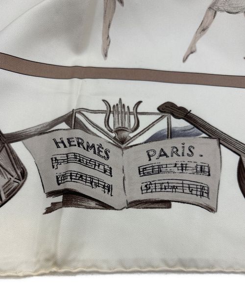 HERMES（エルメス）HERMES (エルメス) カレ90/シルクスカーフ オフホワイト/アイボリーの古着・服飾アイテム