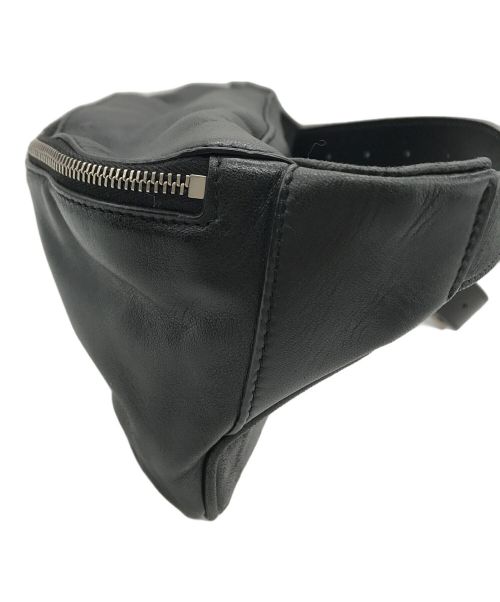 Saint Laurent Paris（サンローランパリ）Saint Laurent Paris (サンローランパリ) クラシックモノグラム ベルトバッグの古着・服飾アイテム