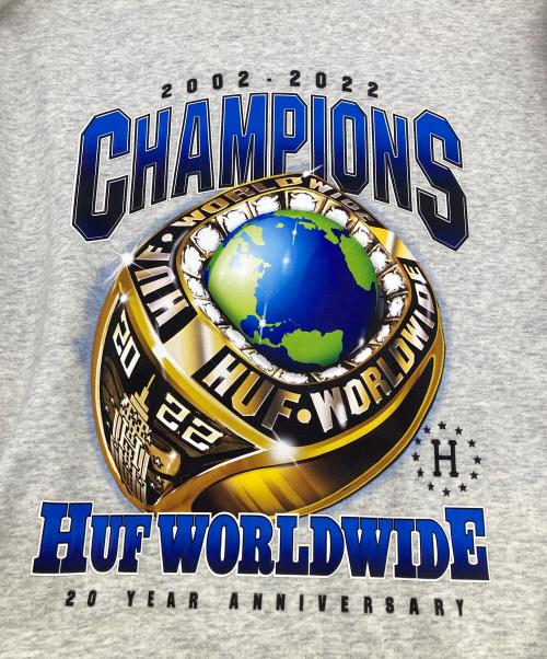 HUF（ハフ）HUF (ハフ) HUF Champions Crewneck Sweat ライトグレー サイズ:Lの古着・服飾アイテム