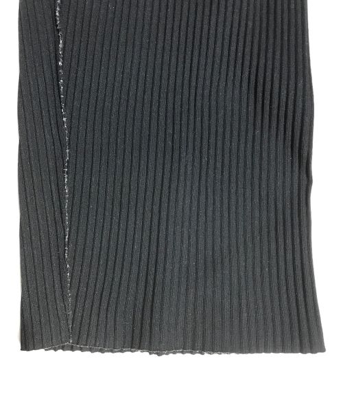 me ISSEY MIYAKE（ミーイッセイ ミヤケ）me ISSEY MIYAKE (ミーイッセイ ミヤケ) プリーツパンツ ブラック サイズ:FREEの古着・服飾アイテム