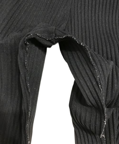 me ISSEY MIYAKE（ミーイッセイ ミヤケ）me ISSEY MIYAKE (ミーイッセイ ミヤケ) プリーツパンツ ブラック サイズ:FREEの古着・服飾アイテム