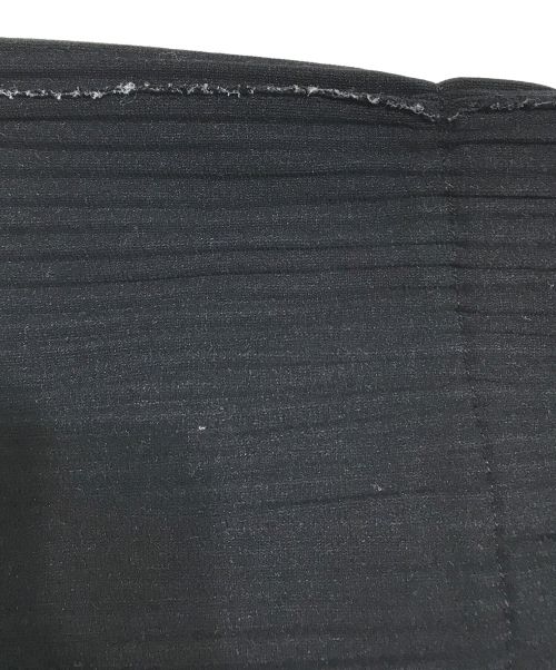 me ISSEY MIYAKE（ミーイッセイ ミヤケ）me ISSEY MIYAKE (ミーイッセイ ミヤケ) プリーツパンツ ブラック サイズ:FREEの古着・服飾アイテム