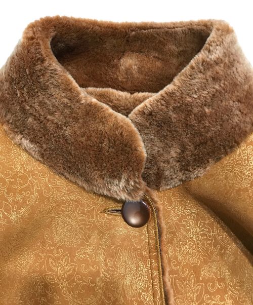 COLE HAAN（コールハーン）COLE HAAN (コールハーン) 総柄ラムレザームートンコート ベージュ サイズ:Mの古着・服飾アイテム