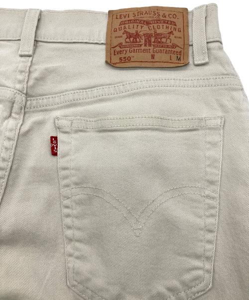 LEVI'S（リーバイス）LEVI'S (リーバイス) 550デニムパンツ アイボリー サイズ:Mの古着・服飾アイテム