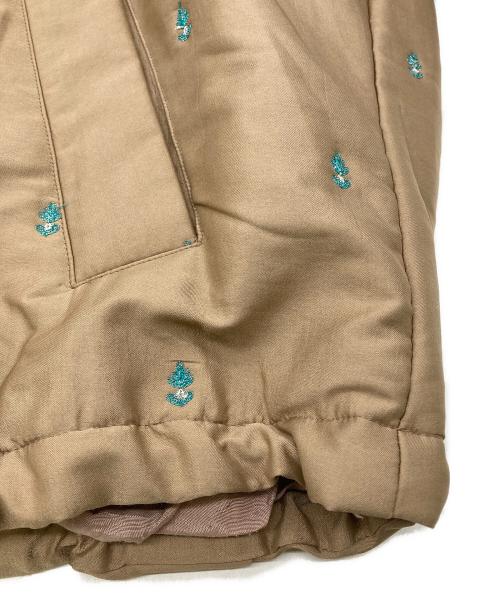 ne quittez pas（ヌキテパ）ne quittez pas (ヌキテパ) Poly Dupion Embroidery Quilted Jacket ベージュ サイズ:表記無の古着・服飾アイテム