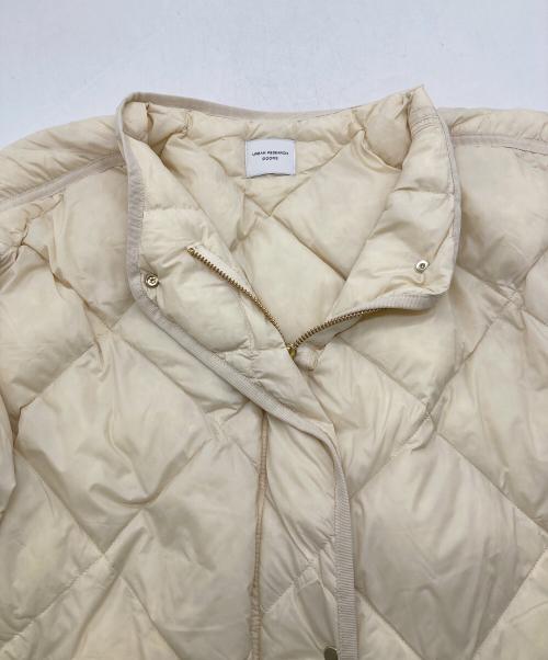 URBAN RESEARCH DOORS（アーバンリサーチドアーズ）URBAN RESEARCH DOORS (アーバンリサーチドアーズ) ライトダウンキルトコート アイボリー サイズ:Mの古着・服飾アイテム