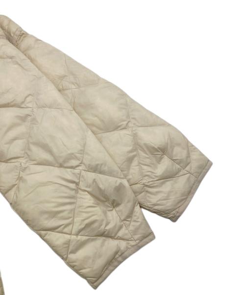 URBAN RESEARCH DOORS（アーバンリサーチドアーズ）URBAN RESEARCH DOORS (アーバンリサーチドアーズ) ライトダウンキルトコート アイボリー サイズ:Mの古着・服飾アイテム