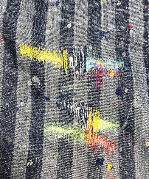 BRU NA BOINNE（ブルーナボイン）BRU NA BOINNE (ブルーナボイン) ヒッコリーペイント加工デニムパンツ インディゴの古着・服飾アイテム