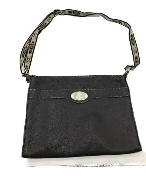 FENDI（フェンディ）FENDI (フェンディ) セレリアショルダーバッグ ブラウンの古着・服飾アイテム