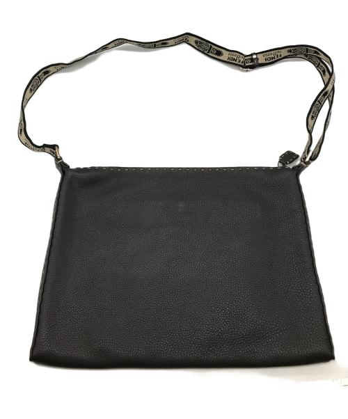 FENDI（フェンディ）FENDI (フェンディ) セレリアショルダーバッグ ブラウンの古着・服飾アイテム