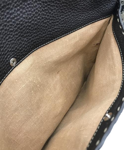 FENDI（フェンディ）FENDI (フェンディ) セレリアショルダーバッグ ブラウンの古着・服飾アイテム