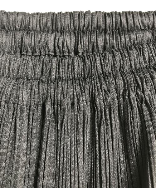 PLEATS PLEASE（プリーツプリーズ）PLEATS PLEASE (プリーツプリーズ) プリーツロングスカート グレー サイズ:3の古着・服飾アイテム
