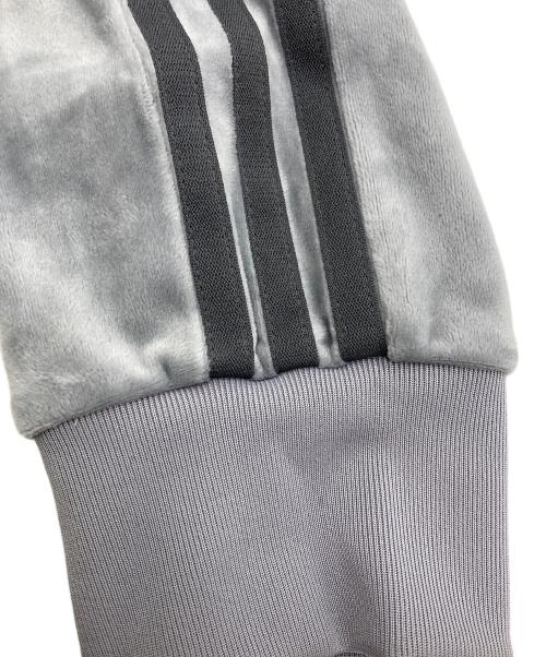 adidas（アディダス）adidas (アディダス) BECKENBAUER VELOUR TRACKTOP LIGHT ONYX グレー サイズ:Mの古着・服飾アイテム