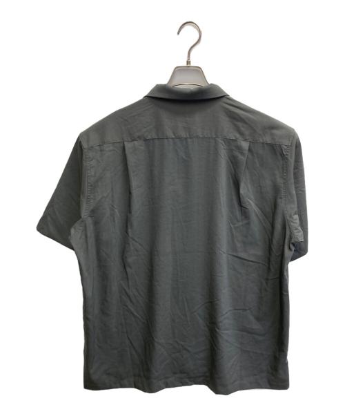 URBAN RESEARCH（アーバンリサーチ）URBAN RESEARCH (アーバンリサーチ) FIBRIL BOX SHIRTS グレー サイズ:Lの古着・服飾アイテム