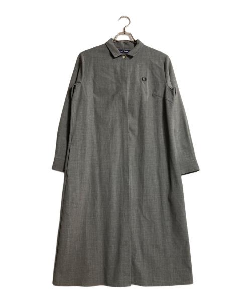 FRED PERRY（フレッドペリー）FRED PERRY (フレッドペリー) プリーツバックシャツドレス グレー サイズ:38の古着・服飾アイテム