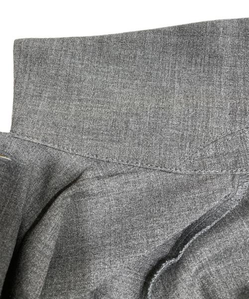 FRED PERRY（フレッドペリー）FRED PERRY (フレッドペリー) プリーツバックシャツドレス グレー サイズ:38の古着・服飾アイテム