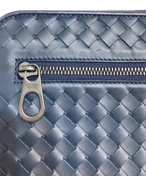 BOTTEGA VENETA（ボッテガベネタ）BOTTEGA VENETA (ボッテガベネタ) イントレチャート クラッチバック ネイビーの古着・服飾アイテム