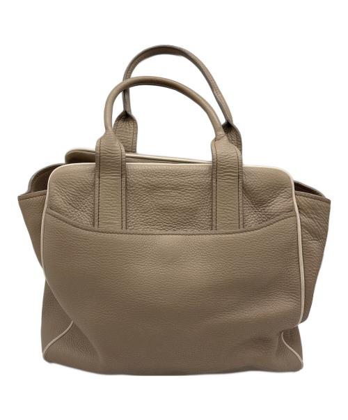 MIU MIU（ミュウミュウ）MIU MIU (ミュウミュウ) VITELLO CARIBU ベージュの古着・服飾アイテム