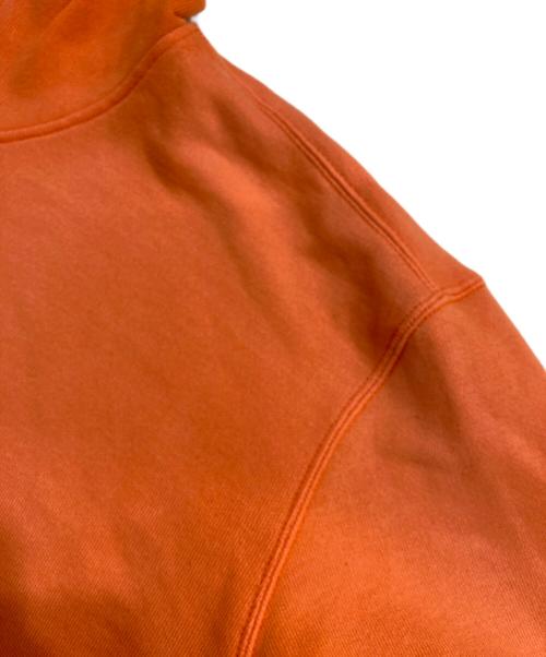 CarHartt（カーハート）CarHartt (カーハート) 袖プリントパーカー オレンジ サイズ:XLの古着・服飾アイテム