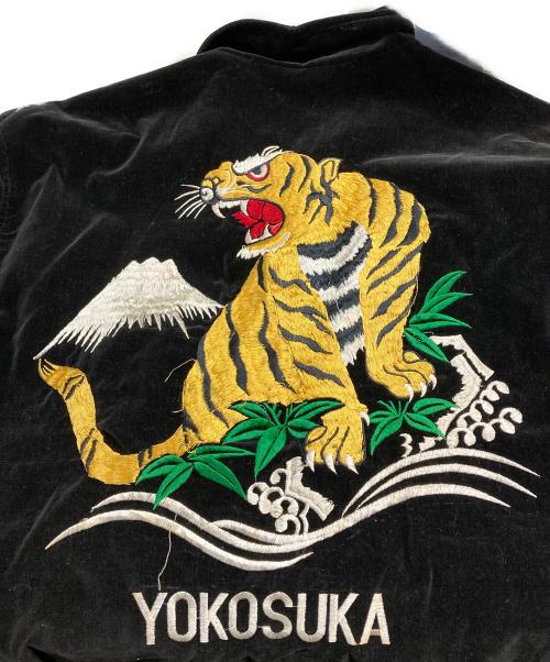 USED（ユーズド）USED (ユーズド) ベロア刺繍スカジャン ブラック サイズ:FREEの古着・服飾アイテム