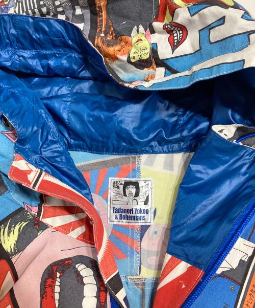 Bohemians（ボヘミアンズ）Bohemians (ボヘミアンズ) tadanori yokoo (タダノリヨコオ) 総柄マウンテンパーカー ブルー サイズ:Mの古着・服飾アイテム