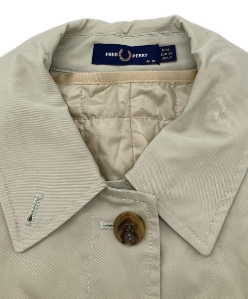 FRED PERRY（フレッドペリー）FRED PERRY (フレッドペリー) ライナー付き3WAYステンカラーコート ベージュ サイズ:36の古着・服飾アイテム