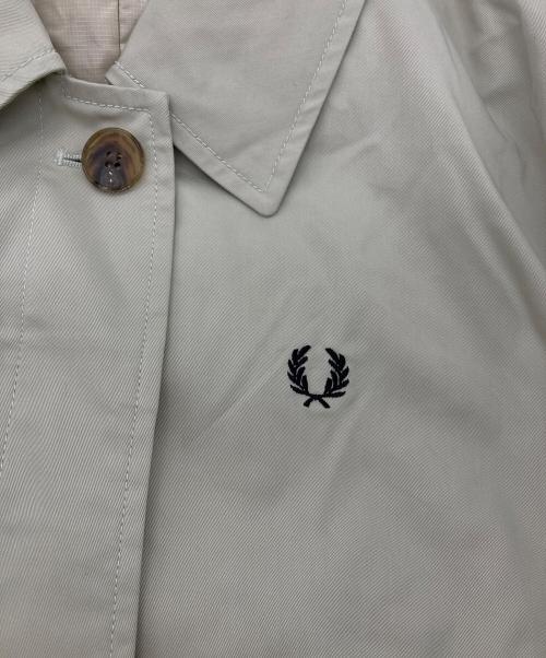 FRED PERRY（フレッドペリー）FRED PERRY (フレッドペリー) ライナー付き3WAYステンカラーコート ベージュ サイズ:36の古着・服飾アイテム