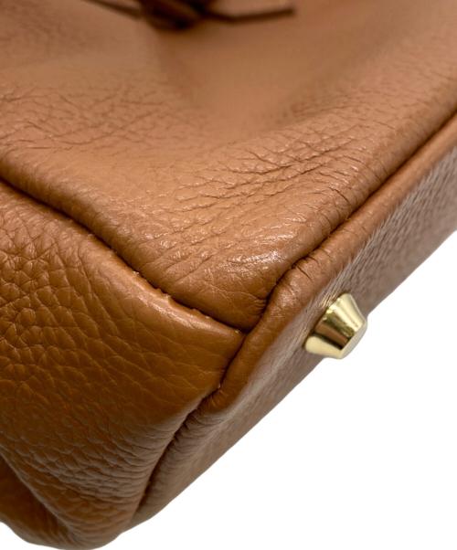 AULENTTI（オウレンティ）AULENTTI (オウレンティ) 金具付きレザーミニトート ブラウンの古着・服飾アイテム